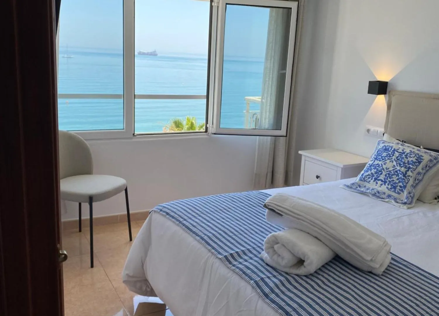 Apartamento Con Terraza Vista Al Mar Malagueta Malaga